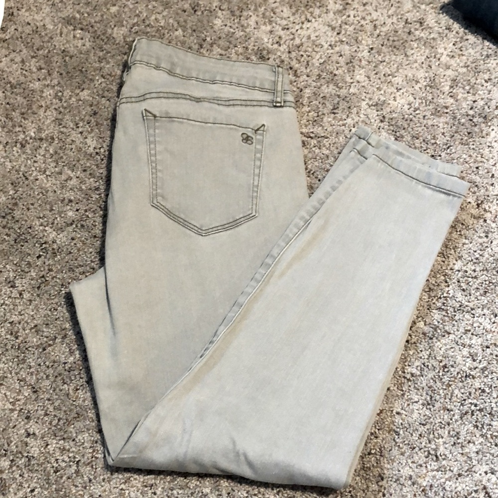 Lift green pants